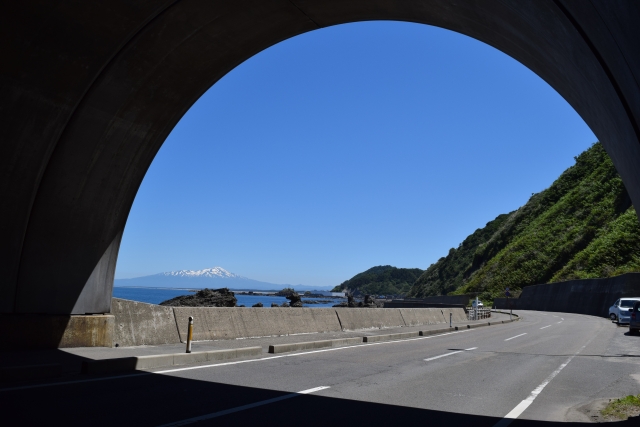 トンネルの出口