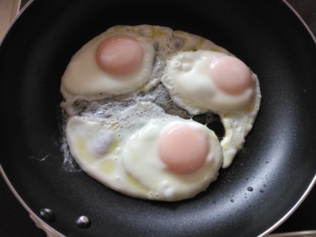 目玉焼き