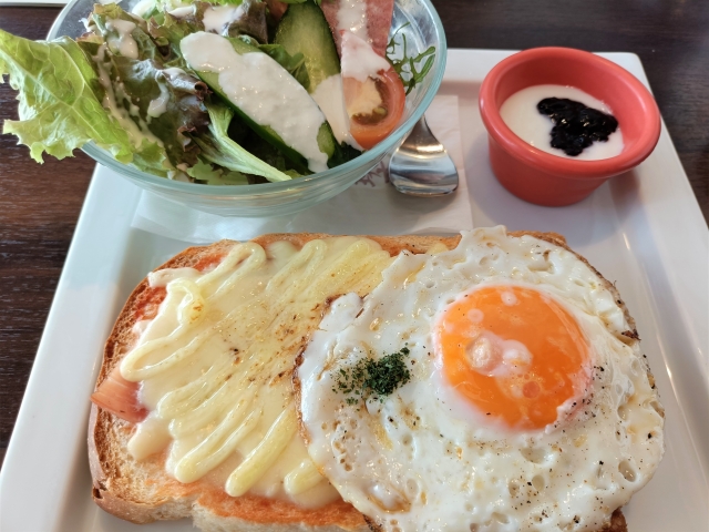 目玉焼き